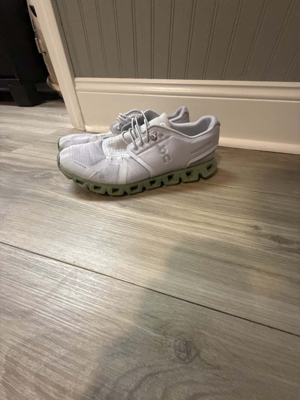 On Cloud 5 Glacier/Reseda Men's Athletic Running Shoes - Picture 1 of 5